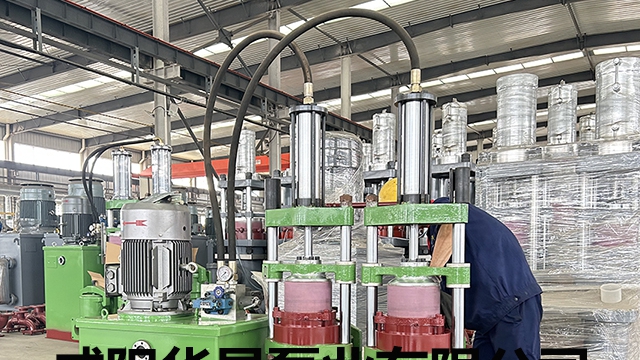 不懂壓濾機專用泵選型？這篇從流量、壓力到材質的全解析幫你避坑